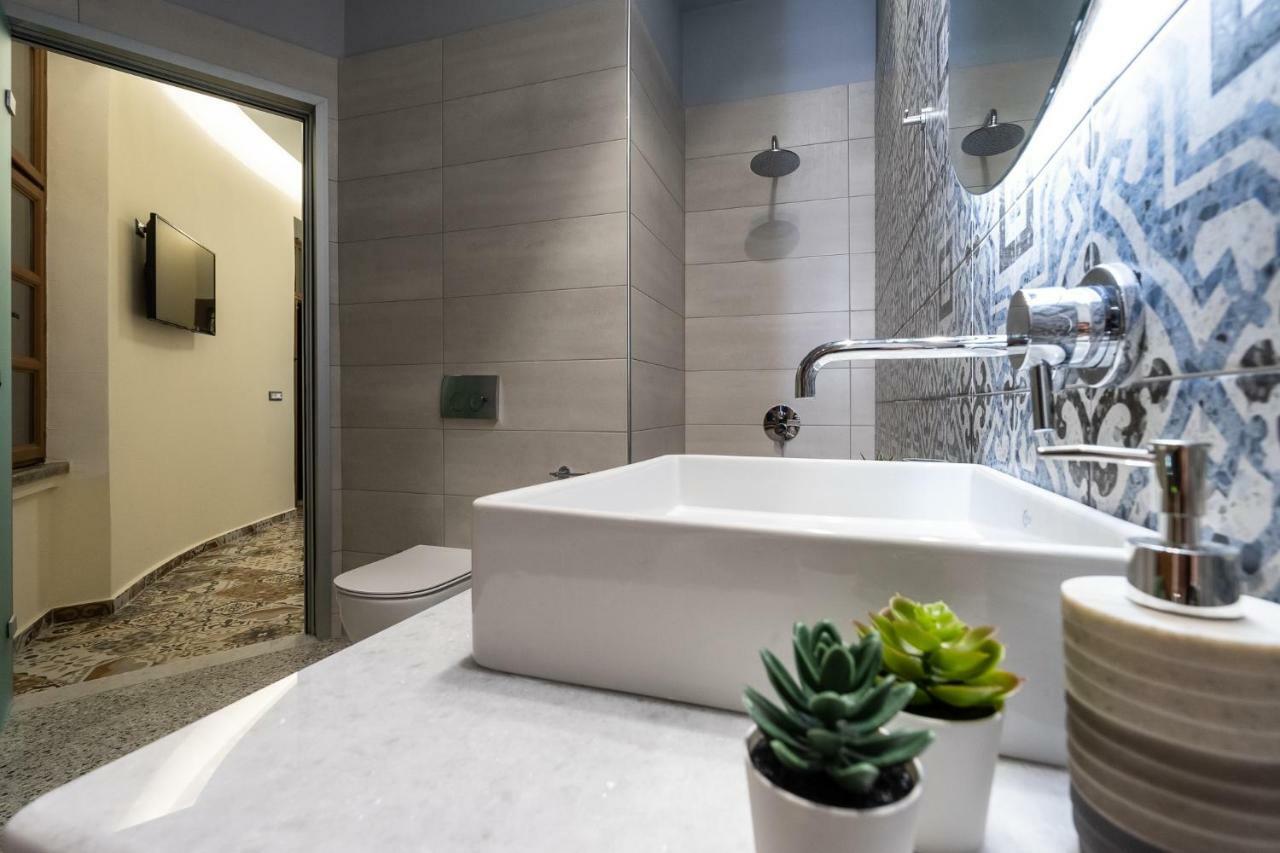 Casa Poli Suites Rhodes City ภายนอก รูปภาพ