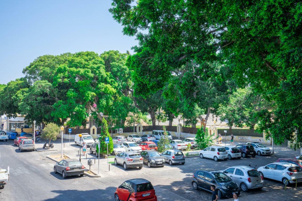 Casa Poli Suites Rhodes City ภายนอก รูปภาพ