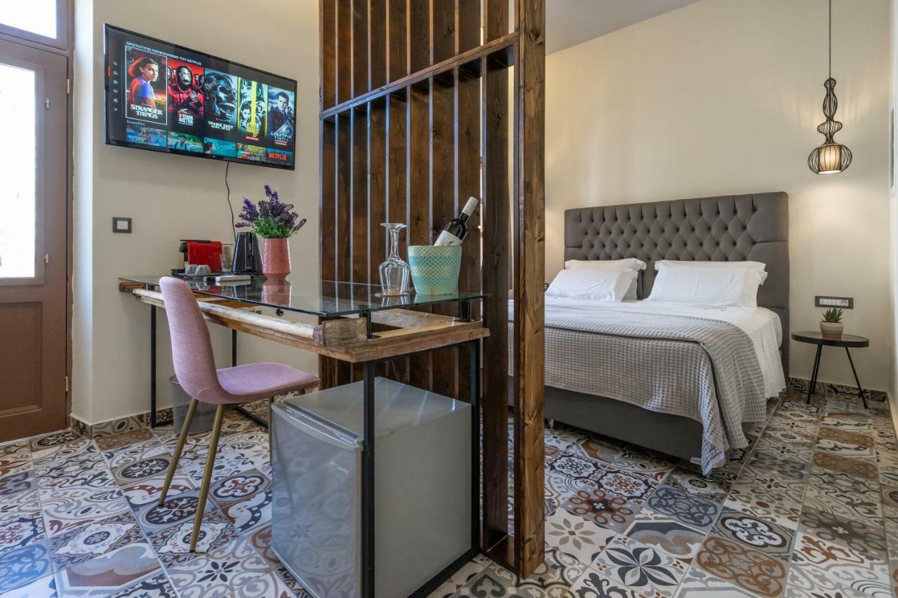 Casa Poli Suites Rhodes City ภายนอก รูปภาพ