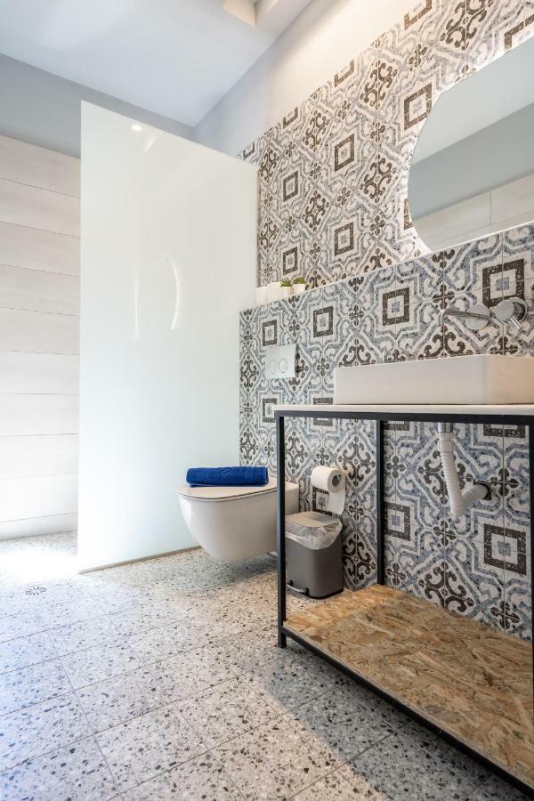 Casa Poli Suites Rhodes City ภายนอก รูปภาพ